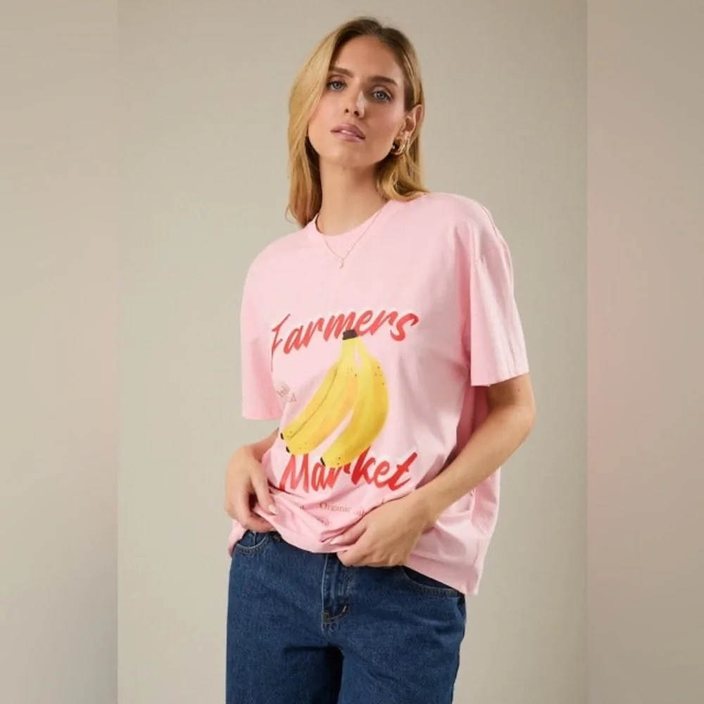 Farmers Market Bananas Short Sleeve Graphic T-Shirt - Sunday Edition